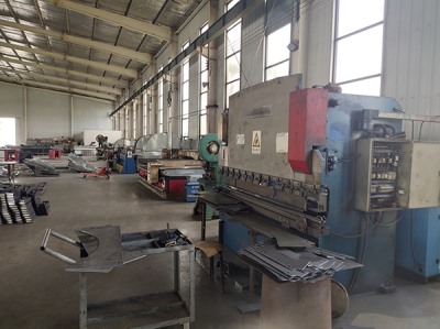 公司生產(chǎn)車(chē)間